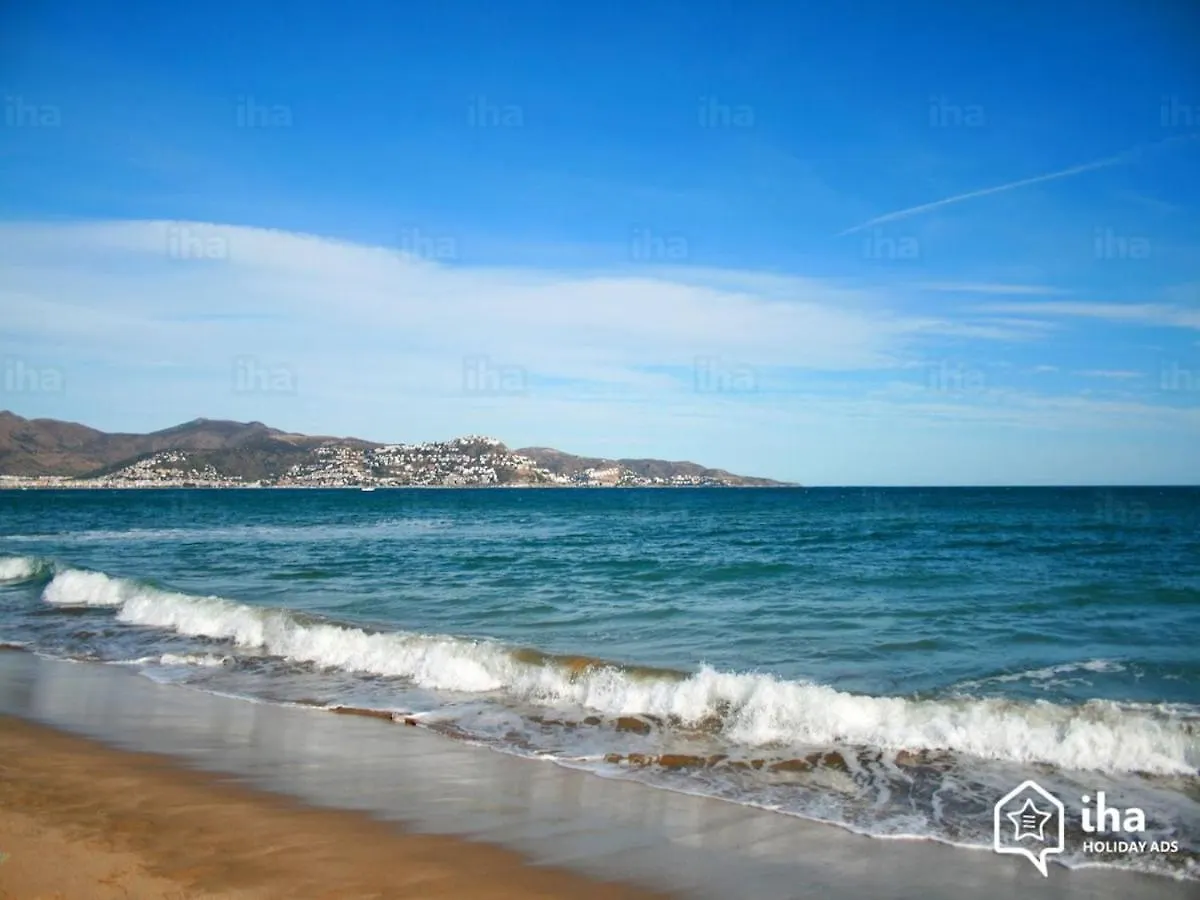 148-Empurialola - Beautiful Villa With Pool And Garden With Mooring Empuriabrava 0*,  Ισπανία