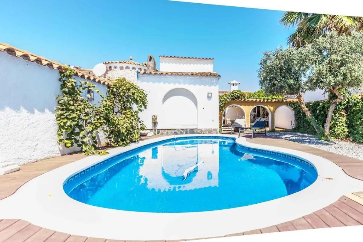 148-Empurialola - Beautiful Villa With Pool And Garden With Mooring Empuriabrava
